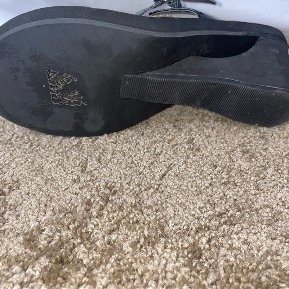 Skechers Multi Pattern Wedge Sandals Memory Foam Womans sandals SZ 9 - Picture 5 of 9